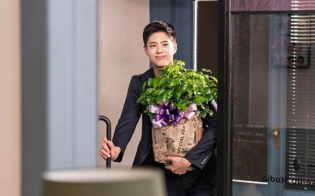 Potret Selama Wamil Dibeber Teman, Usia Asli Park Bo Gum