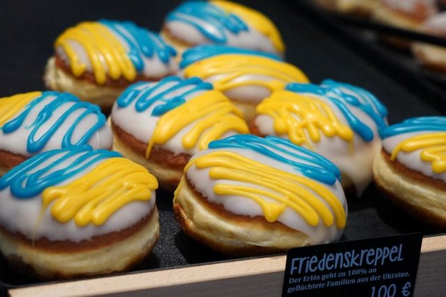 "Donat perdamaian" dukung Ukraina dari toko roti Jerman