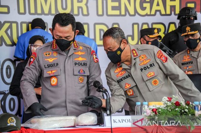 Kapolri: Sabu 1,1 ton di Pangandaran hasil transaksi di tengah