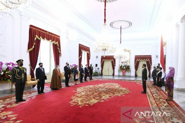 Presiden terima surat kepercayaan enam duta besar negara sahabat