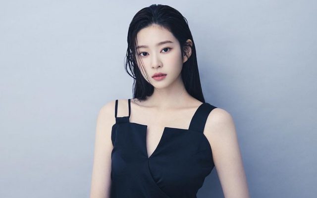LE SSERAFIM Segera Debut, Kim Minju Eks IZ*ONE Tolak Gabung