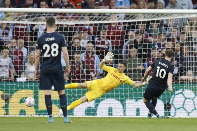 Burnley keluar dari zona degradasi setelah imbangi Villa 1-1