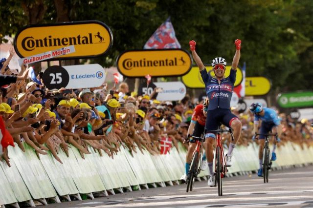 Pedersen juarai etape 13 Tour de France, Vingegaard tetap kaus