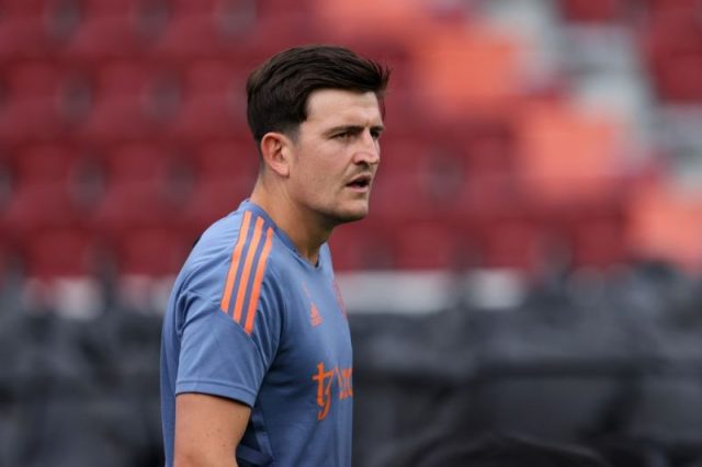 Ten Hag minta Maguire bungkam kritik dengan tampil bagus