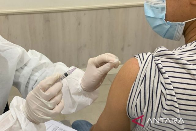 Total penerima vaksin COVID-19 dosis penguat 58.544.800 orang