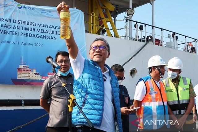 Zulkifli Hasan: Harga rata-rata minyak goreng kini Rp14 ribu per