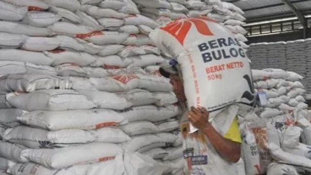 1673844348_beras-cadangan-bulog.jpg