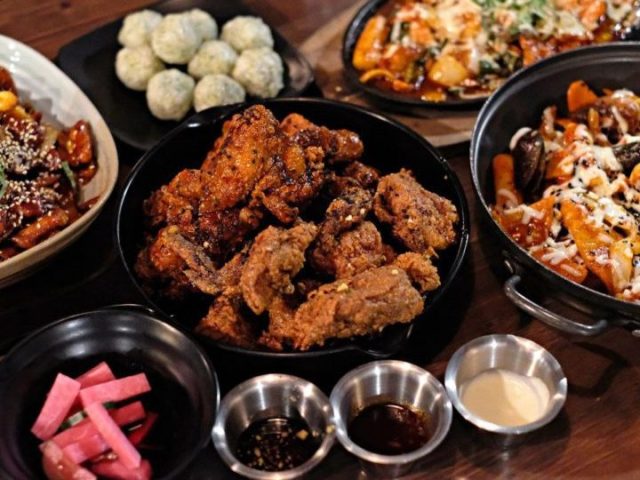 bagaimana-memilih-restoran-korea-yang-enak-dan-murah-di-jakarta-tips-dan-panduan