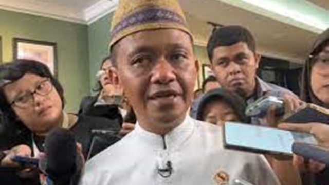 bahlil-izin-usaha-pertambangan-ormas.jpg