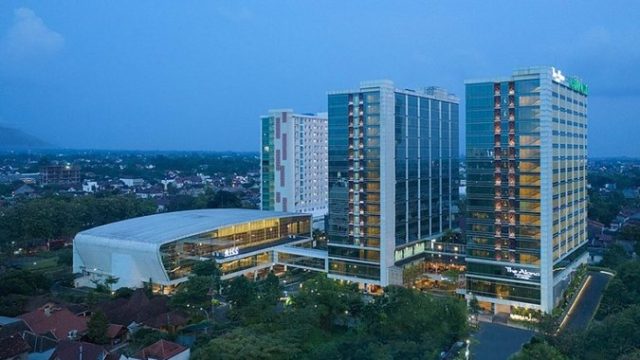 the-royal-alana-yogyakarta.jpg