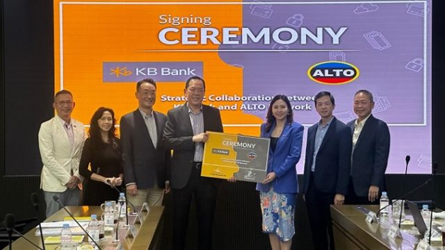 signing-ceremony-ceo-alto-network-gretel-griselda-beserta-tim-dengan-janghyuk-im-chief-financial-off.jpeg